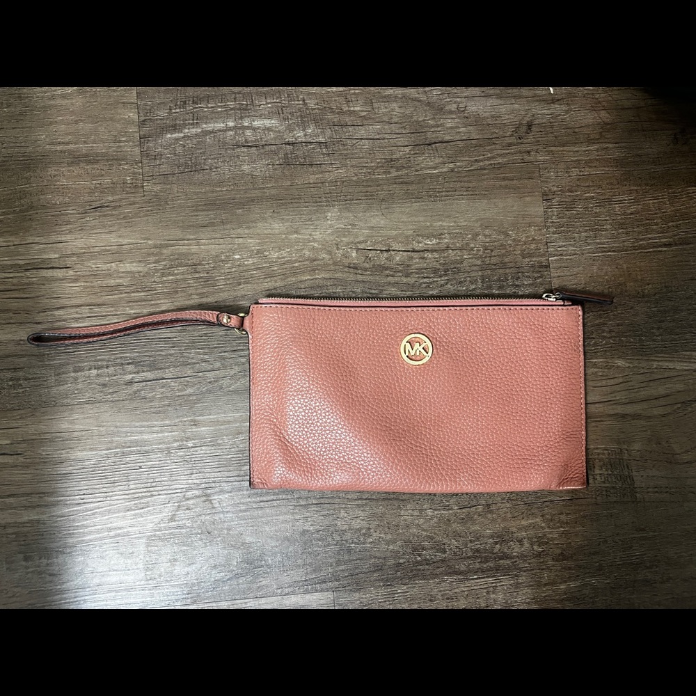Wristlet